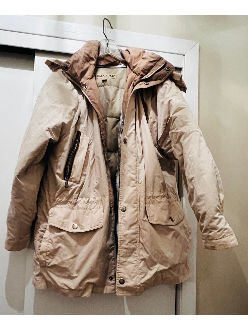 Womens Medium London Fog Spring Fall Jacket with multiple layers hood